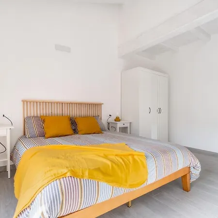 L'appartamento Giallo Zafferano Διαμέρισμα *